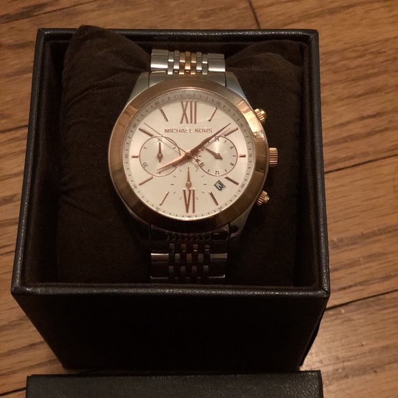 Michael Kors Women’s Brookton MK5763 Watch - Picture 1 of 5